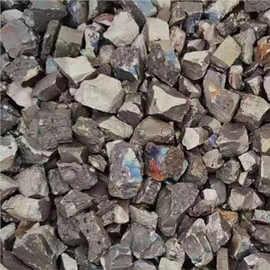 A szilíciumötvözet közepes széntartalmú ferromangánt tartalmaz
